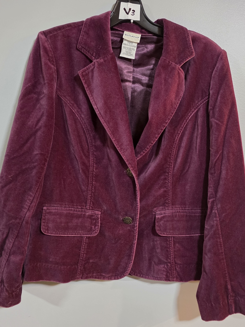 White Stag Vintage Velvet Blazer in Deep Plum